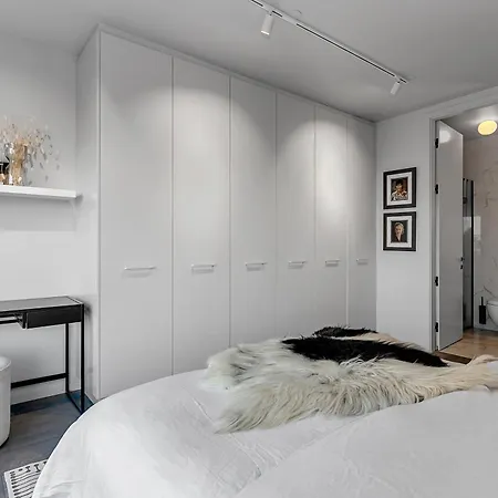 Sunny - Harbour View Apartment *